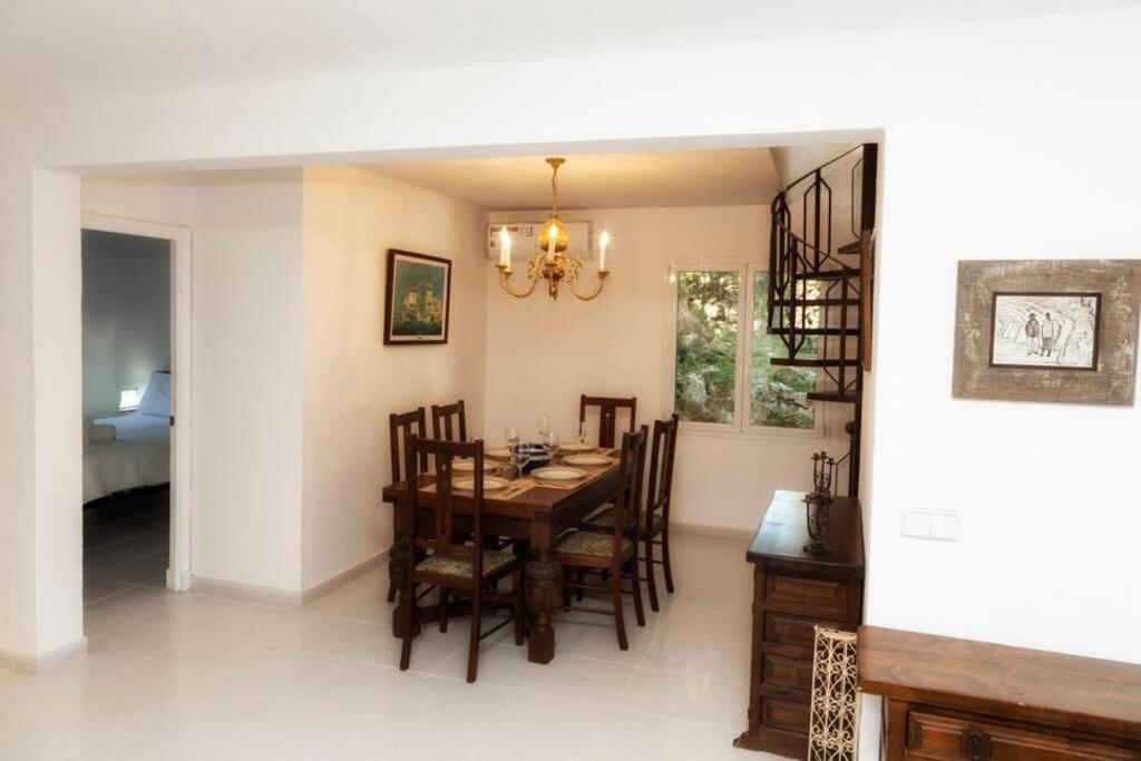 אס קנוטלס Villa Cecylia מראה חיצוני תמונה
